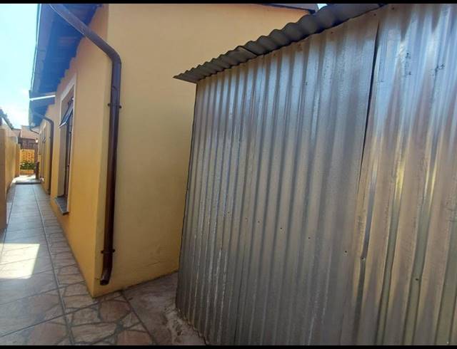 3 BEDROOM HOUSE FOR SALE IN DANVILLE EXT